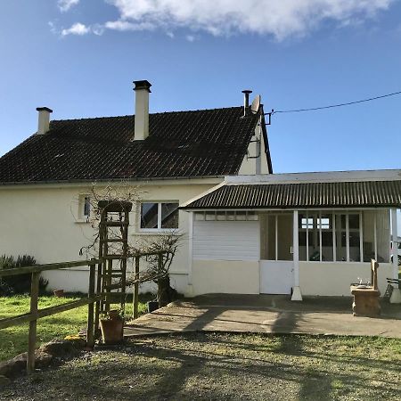 Gite Cottage Chaleureux En Pleine Campagne Vue Sur Les Monts Et Forets Et Le Chateau De Carrouges 外观 照片