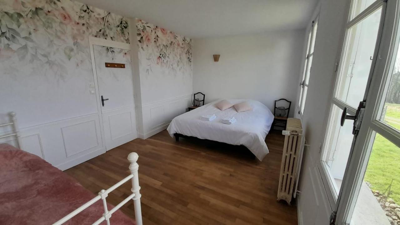Gite Cottage Chaleureux En Pleine Campagne Vue Sur Les Monts Et Forets Et Le Chateau De Carrouges 外观 照片